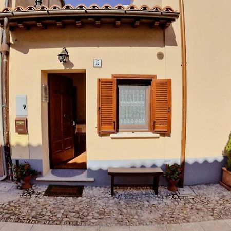 La Casetta Di Lola Nórcia Exterior foto